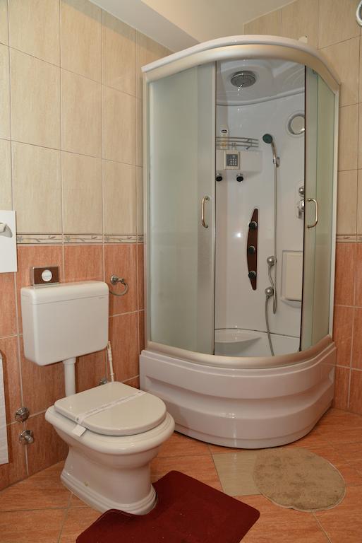 Hotel Venezia إيموتسكي الغرفة الصورة