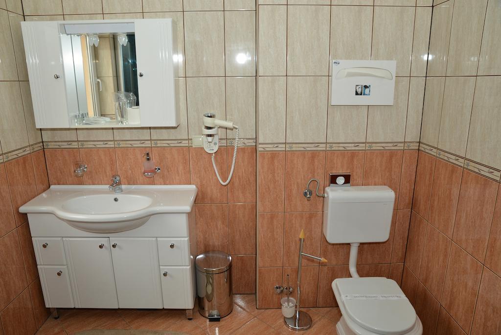 Hotel Venezia إيموتسكي الغرفة الصورة